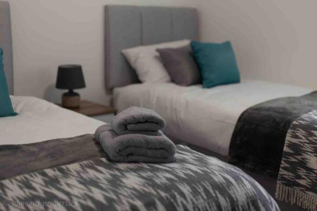 Entire Property Luton 2 Bedroom Apartment Home From Home Great Location Екстер'єр фото